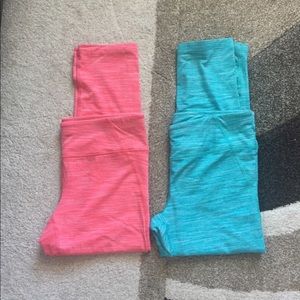 2 pairs workout capris - Medium